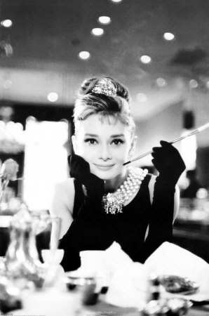 audrey-hepburn-smoking