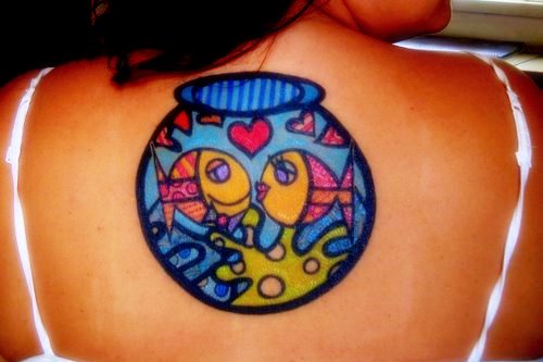 Fotos-de-Tatuagens-de-Artistas-Famosos-Pintor-Romero-Britto3