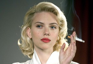 Scarlett-Johansson-5481189-300x205
