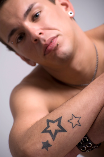 star-tattoos-men-armtattoos-designs-for-men-on-forearm-latest-tattoos-ans2xauc
