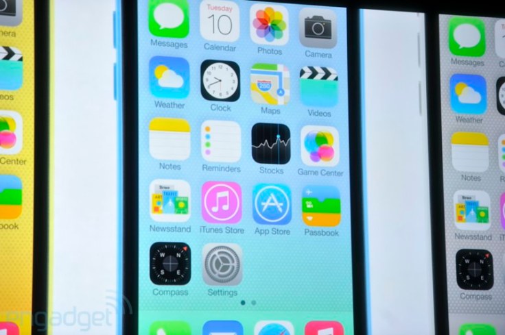 1378834445iphone2013-0130