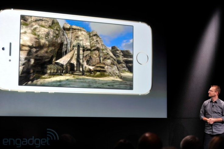 1378834852iphone2013-0158