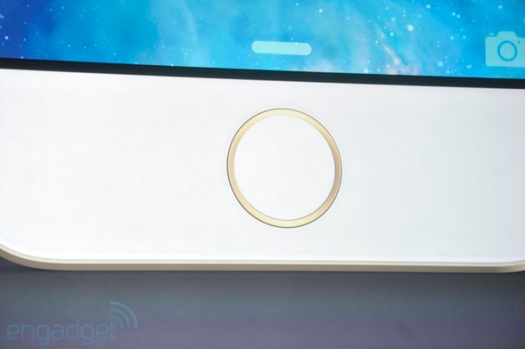 1378836096iphone2013-0204