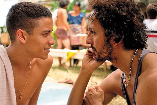 Dia 8 de novembro/ sexta-feira 19h- abertura Curta metragem- O Pacote 20h45- Tatuagem (classificação indicativa a confirmar)