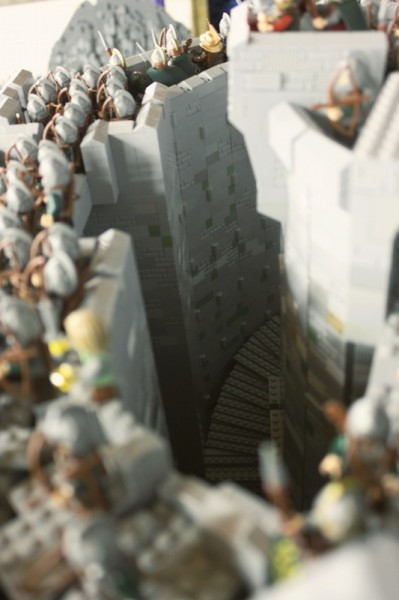 lego-helms-deep-7-399x600