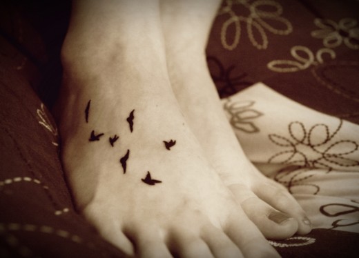 Black-Birds-Tattoo-on-Foot-520x374