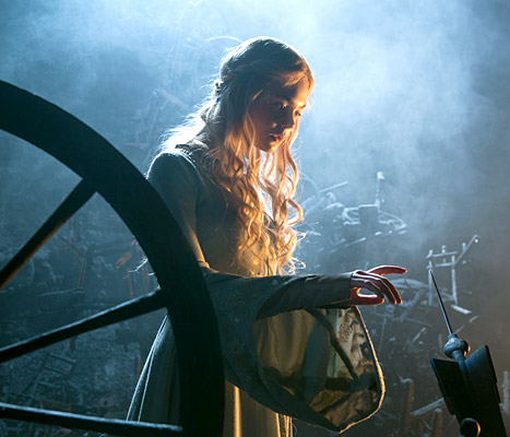 elle-fanning-maleficient-inline