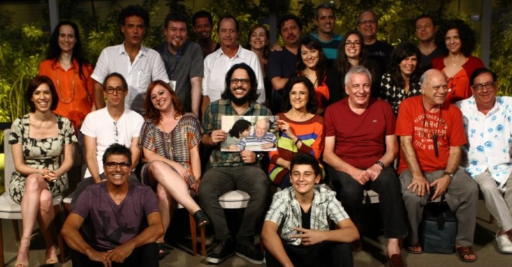 17mar2014---elenco-participa-da-ultima-temporada-de-a-grande-familia-que-acontece-no-projac-no-rio-o-seriado-estreia-em-10-de-abril-na-globo-1395103674436_956x500