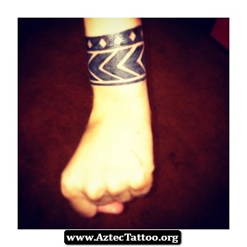 Aztec Bracelet Tattoo 01