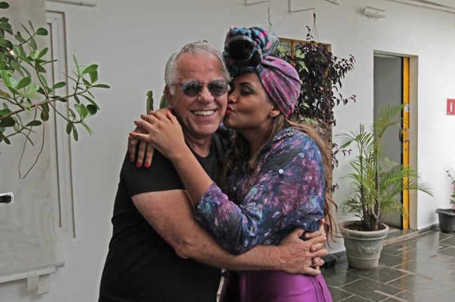 Nelson Motta e Gaby Amarantos