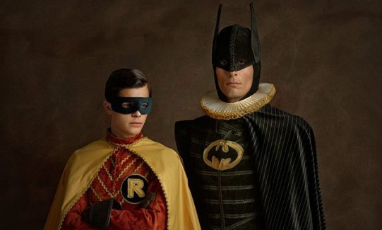 renaissance-cosplay-batman-and-robin-600x449