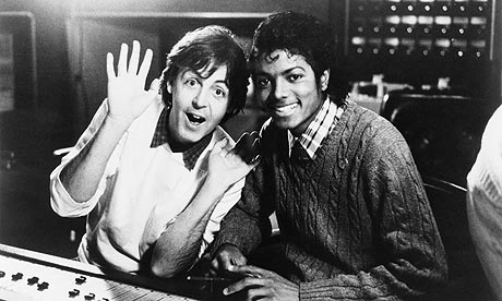 Paul-McCartney-and-Michael Jackscon