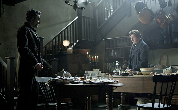 LINCOLN, from left: Daniel Day-Lewis as President Abraham Lincoln, Tommy Lee Jones, 2012, ph: David
