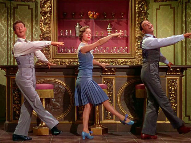 reynolds_singinrain_02